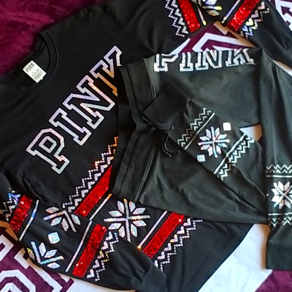 Pink Vs 🎄 Christmas